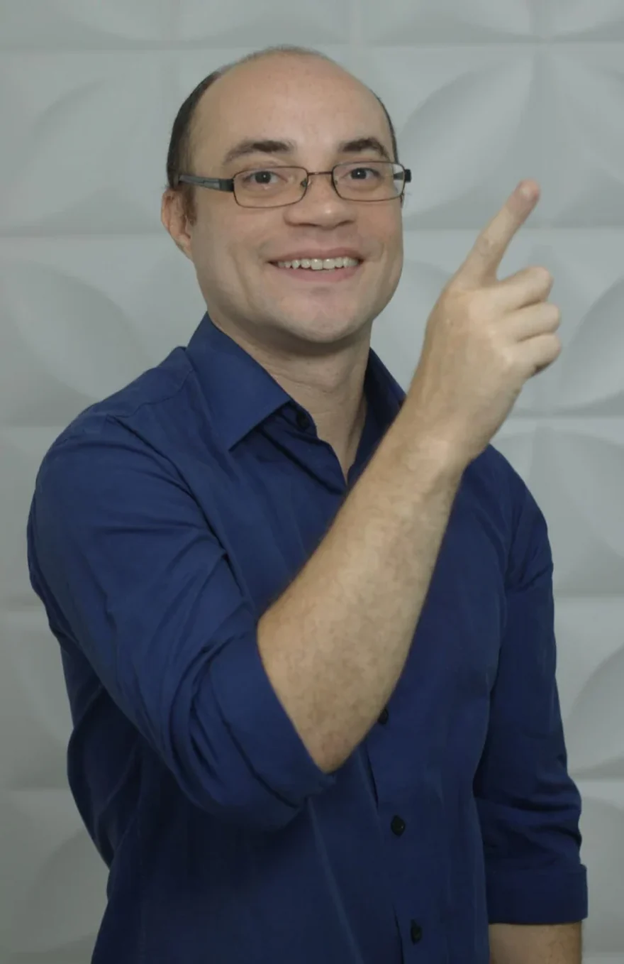 Valdeci Nascimento, psicólogo clínico